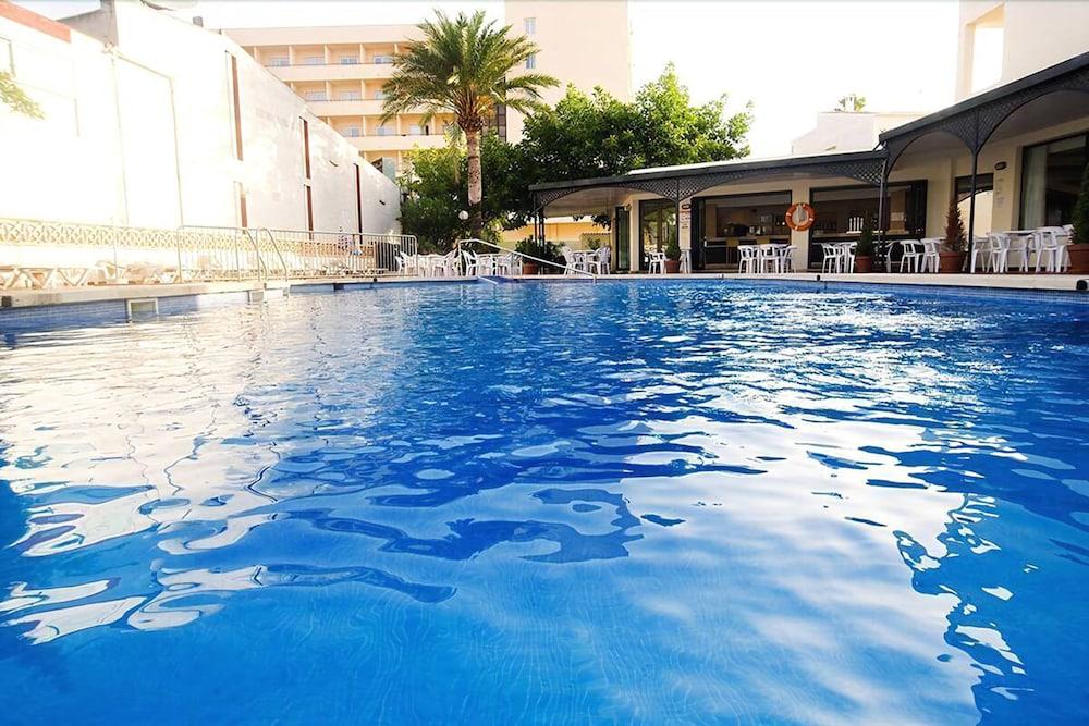 Hotel La Santa Maria Кала-Мільор Екстер'єр фото