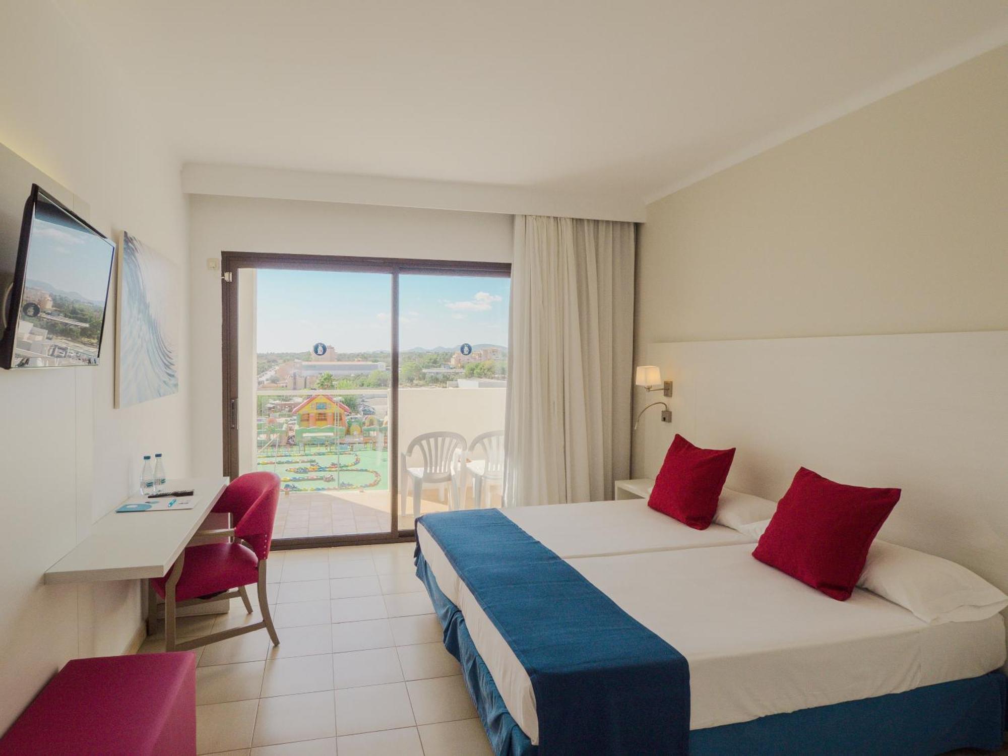 Hotel La Santa Maria Кала-Мільор Екстер'єр фото
