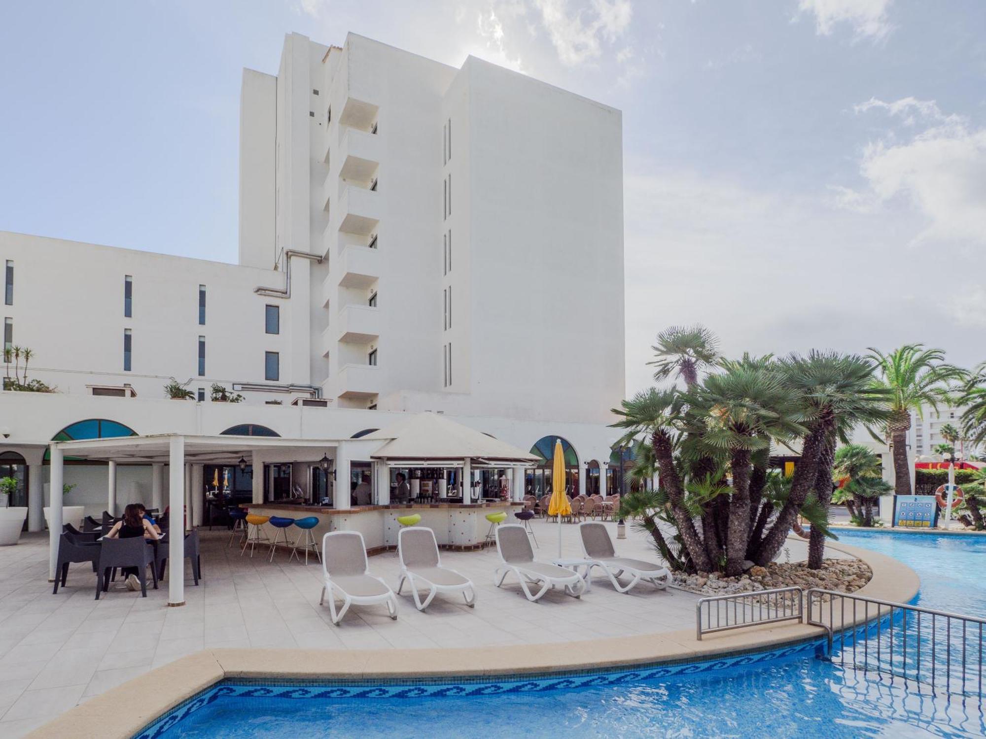Hotel La Santa Maria Кала-Мільор Екстер'єр фото